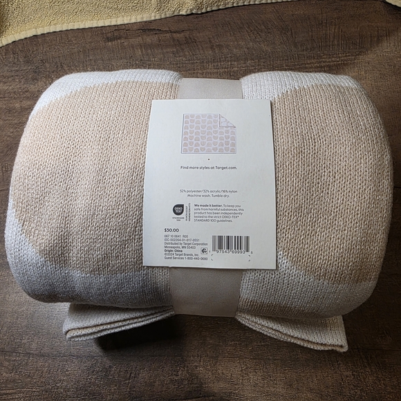 Threshold Reversible Throw in Beige and White - Picture 4 of 5